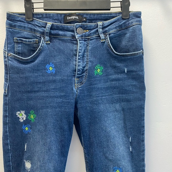 DESIGUAL embroidered skinny jeans size 38 - Picture 2 of 10